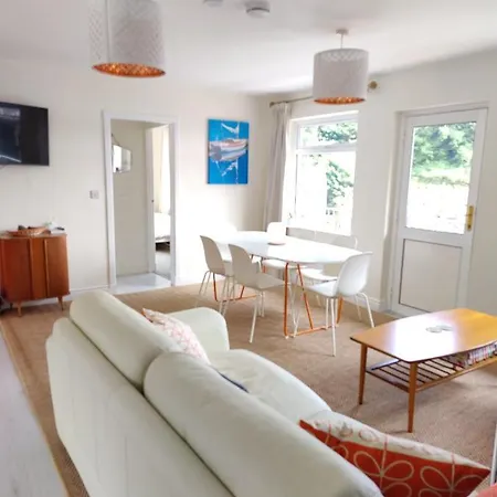 Crow's Nest - 3 - Self Catering Apartamento Glandore