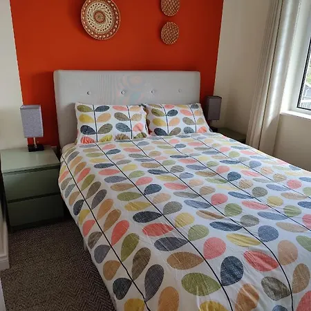 Apartment Crow's Nest - 3 - Self Catering *