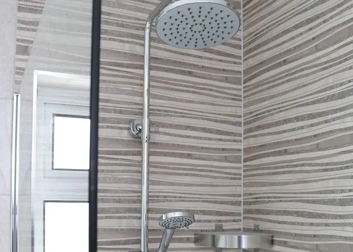 Apartamento Crow's Nest - 3 - Self Catering *